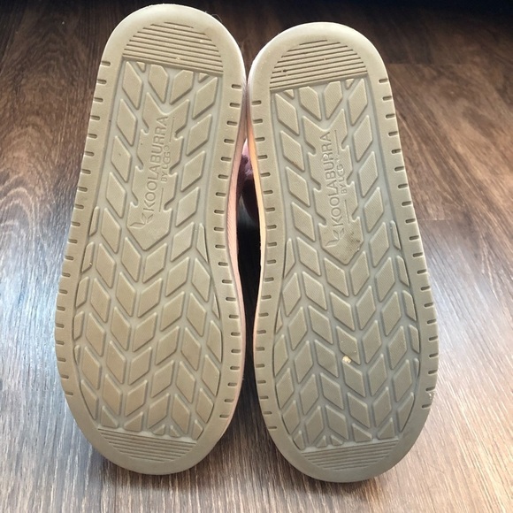 Koolaburra by Ugg Pink Koola Short Boots - Picture 9 of 10